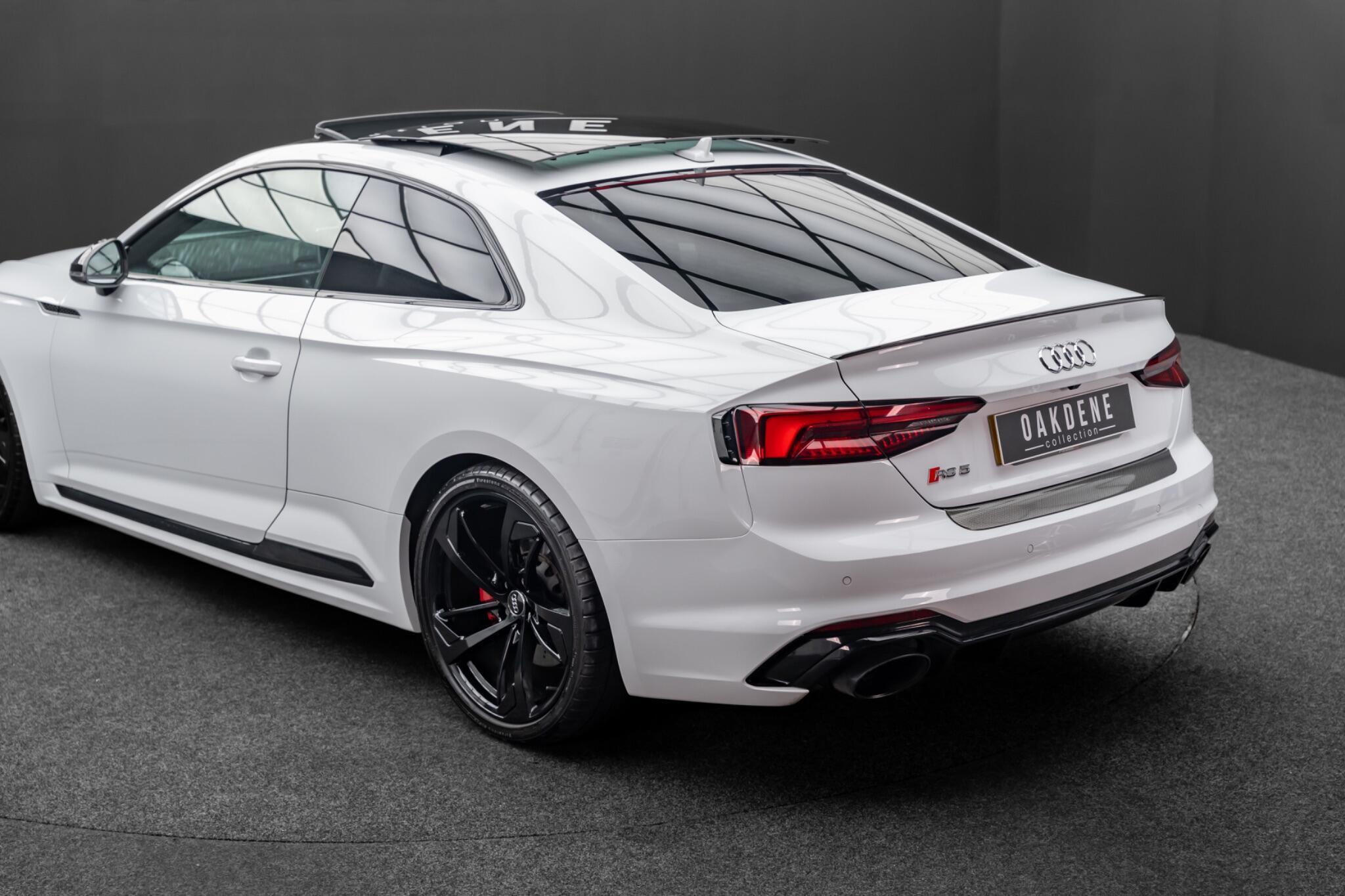 Audi RS5 view 16