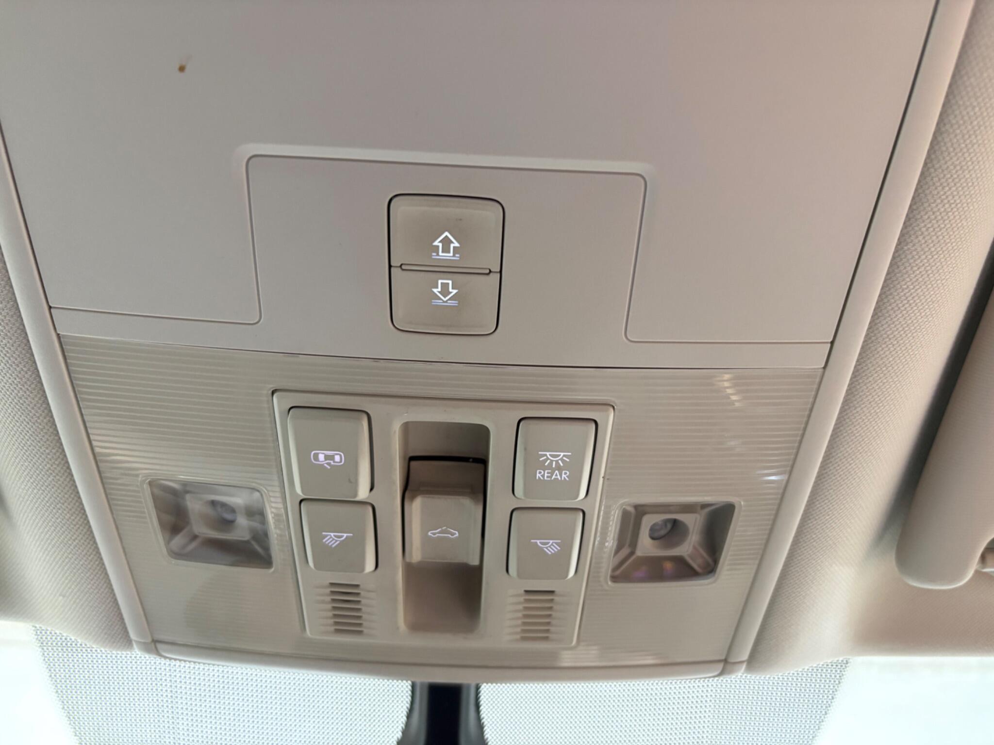 Volkswagen Passat view 15