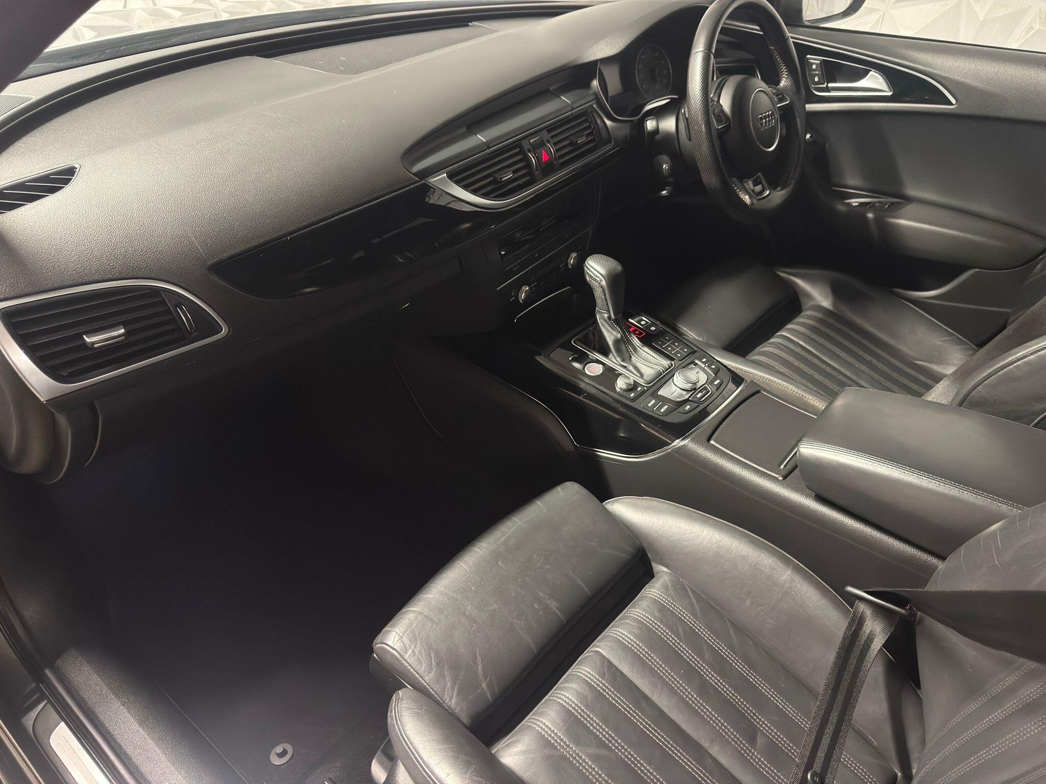 Audi A6 view 17