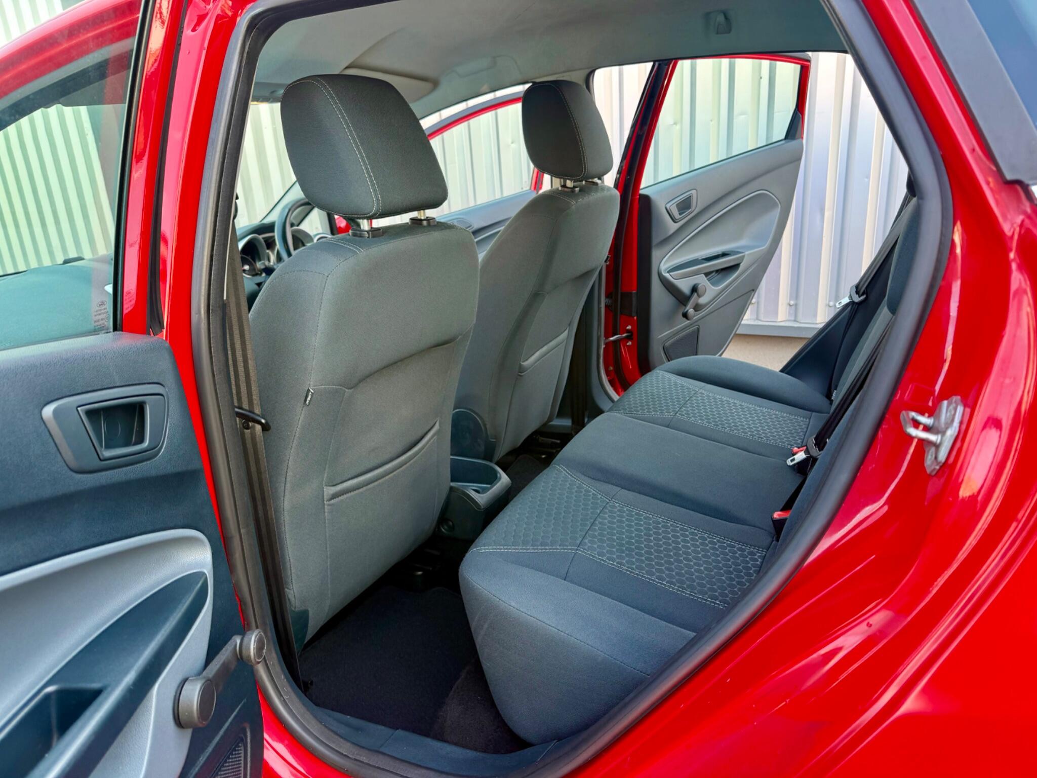 Ford Fiesta view 11