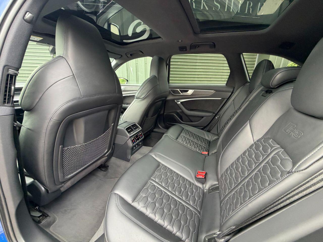 Audi RS6 Avant view 37