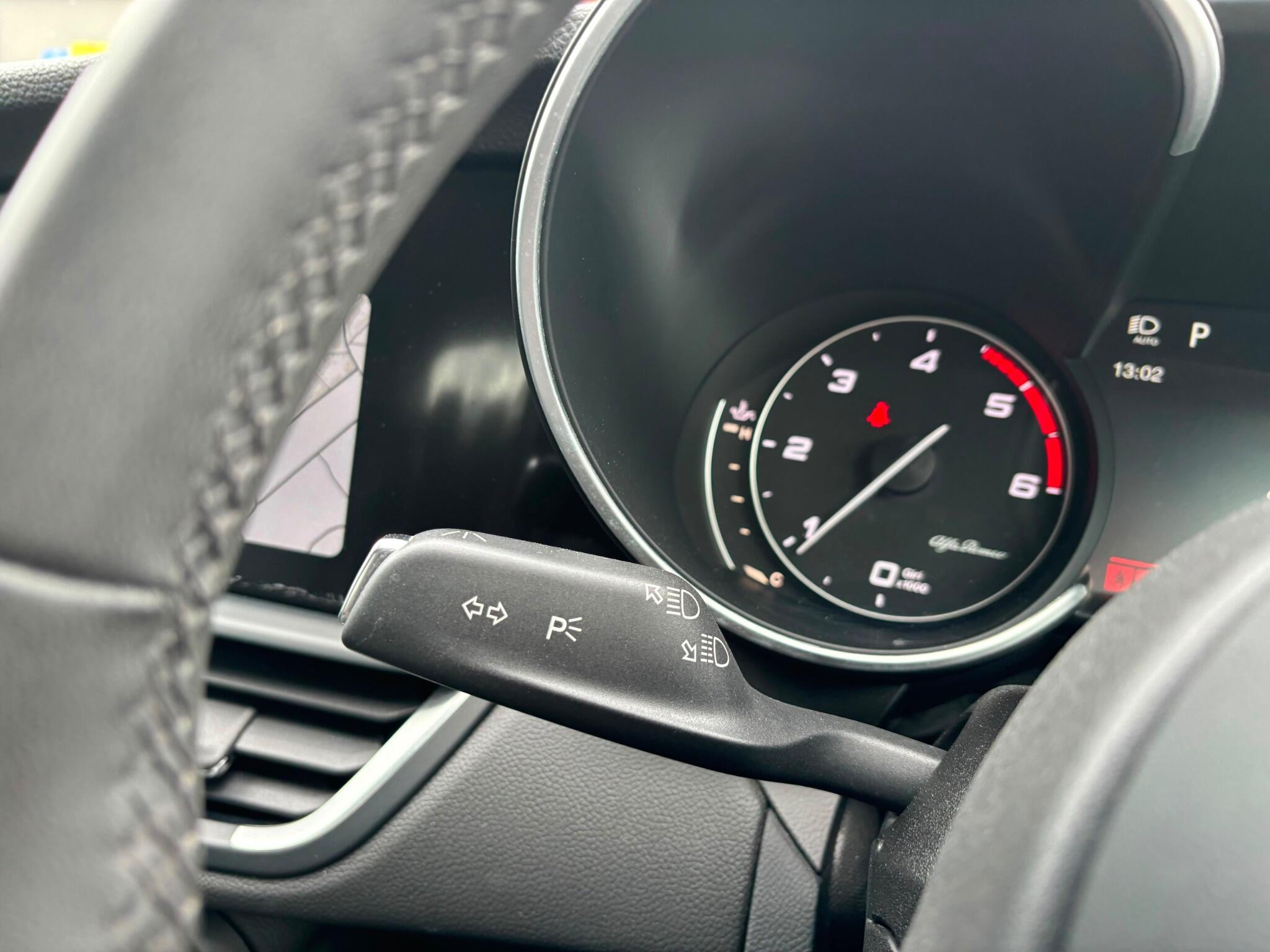 Alfa Romeo Giulia view 17