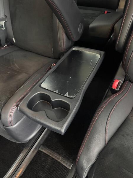2013 Toyota Vellfire image 28
