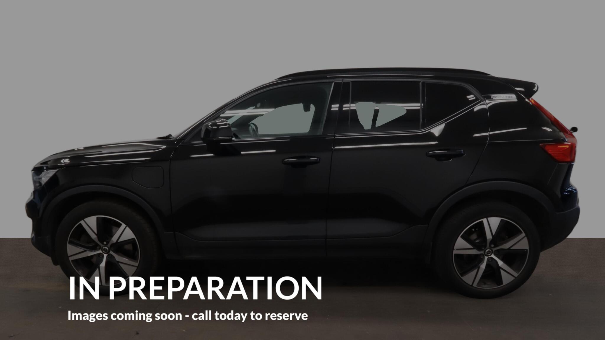 Volvo XC40 view 6