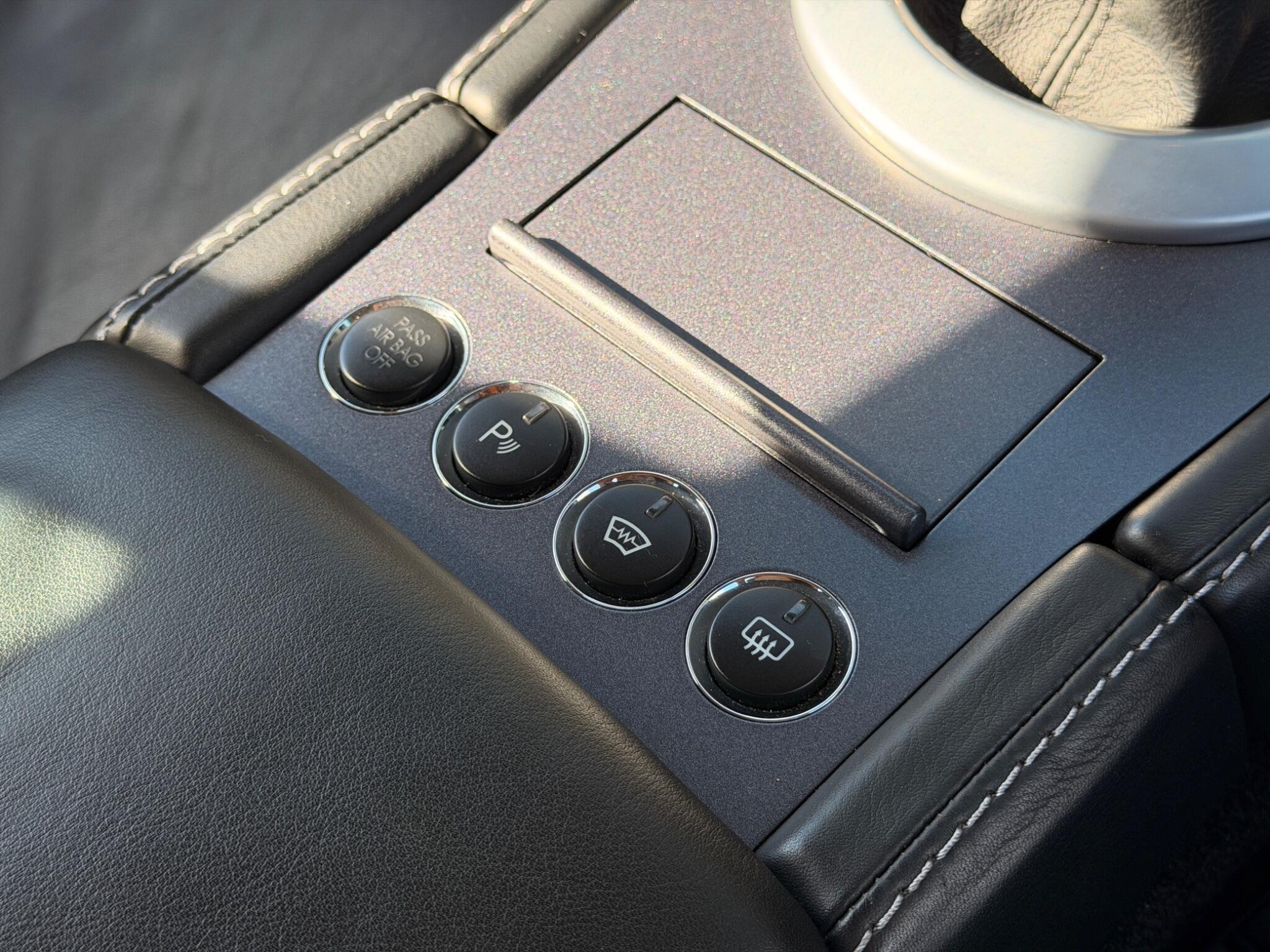 Aston Martin Vantage view 17