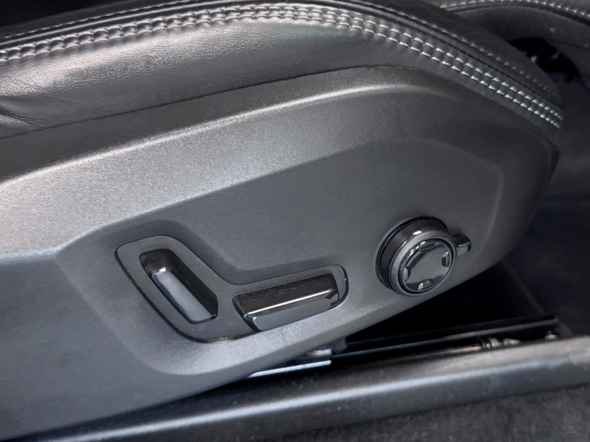 Volvo XC90 view 22