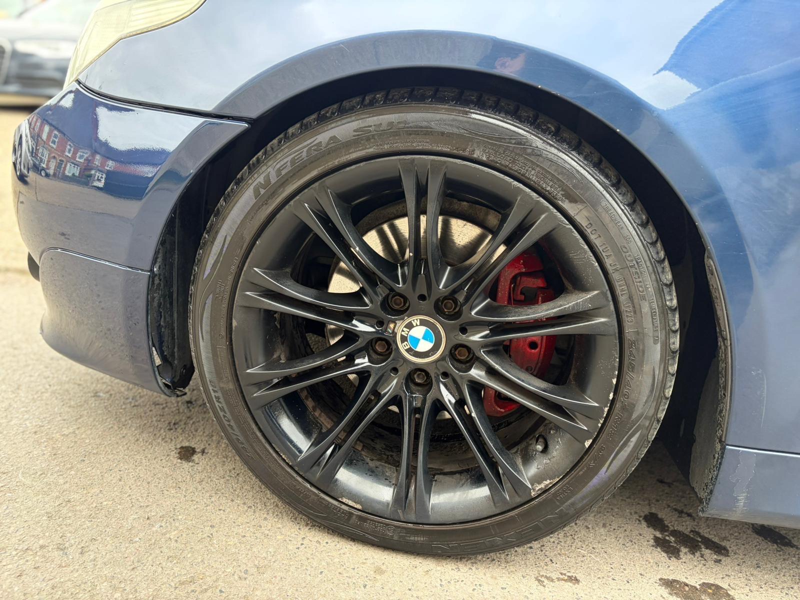 2004 BMW 5 Series 3.0 530d Sport Auto Euro 4 4dr image 17