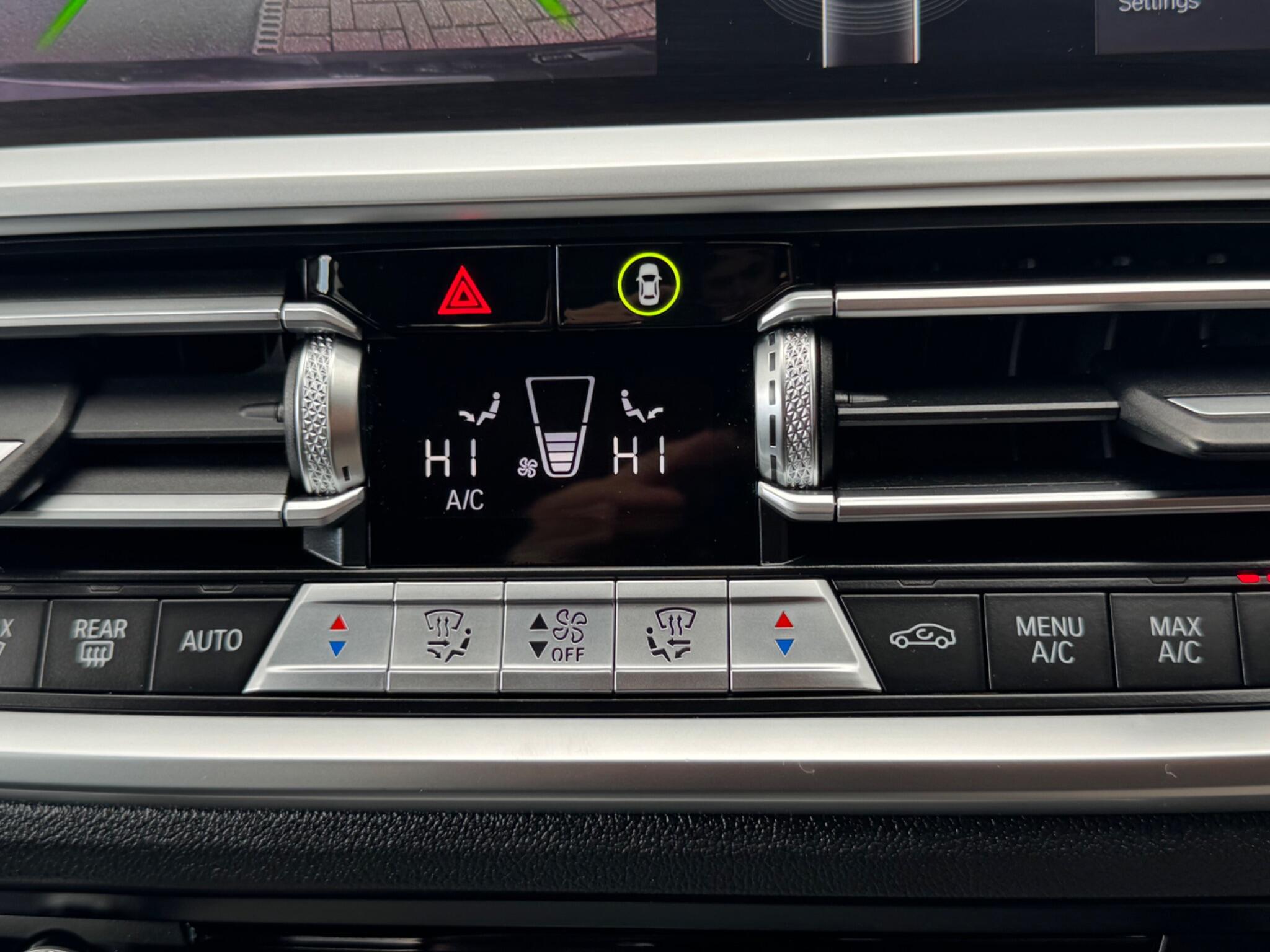 BMW 3 Series view 25
