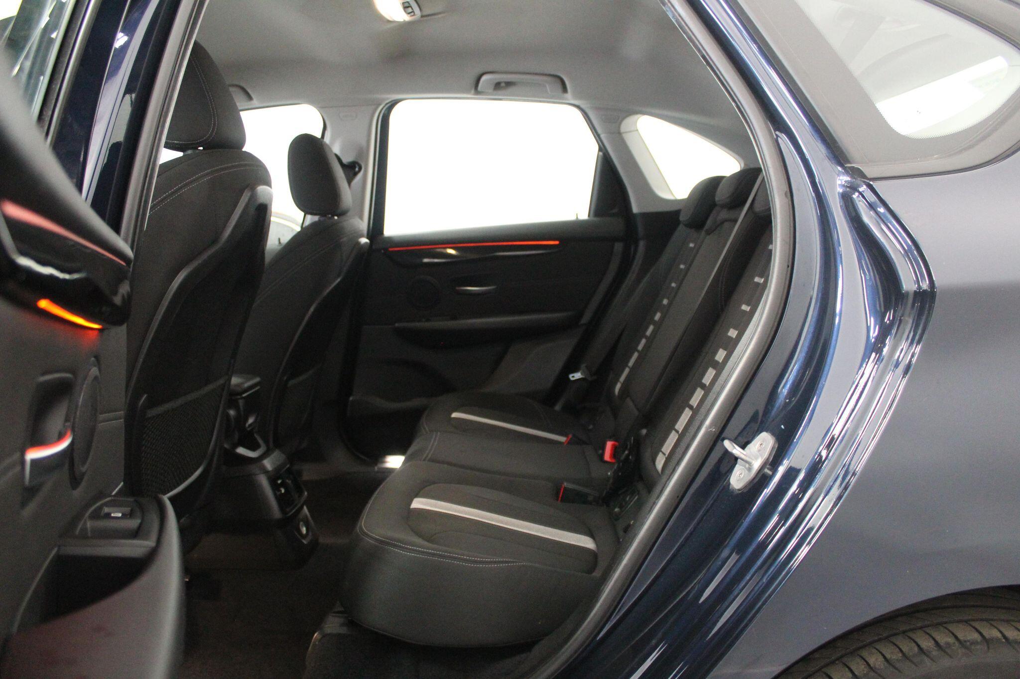 BMW 2 Series view 51