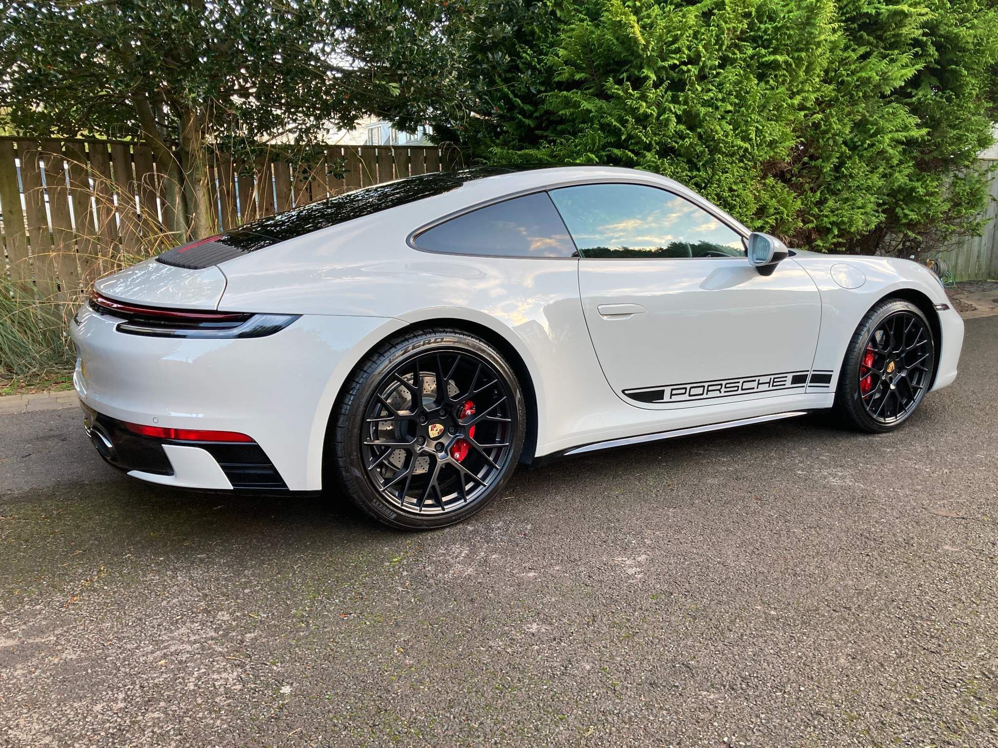 Porsche 911 view 20