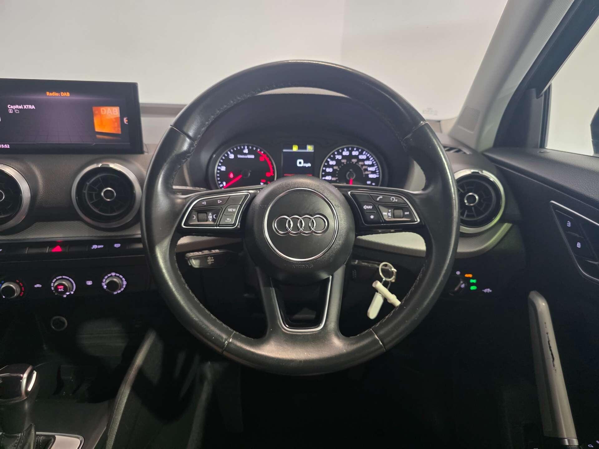 Audi Q2 view 19