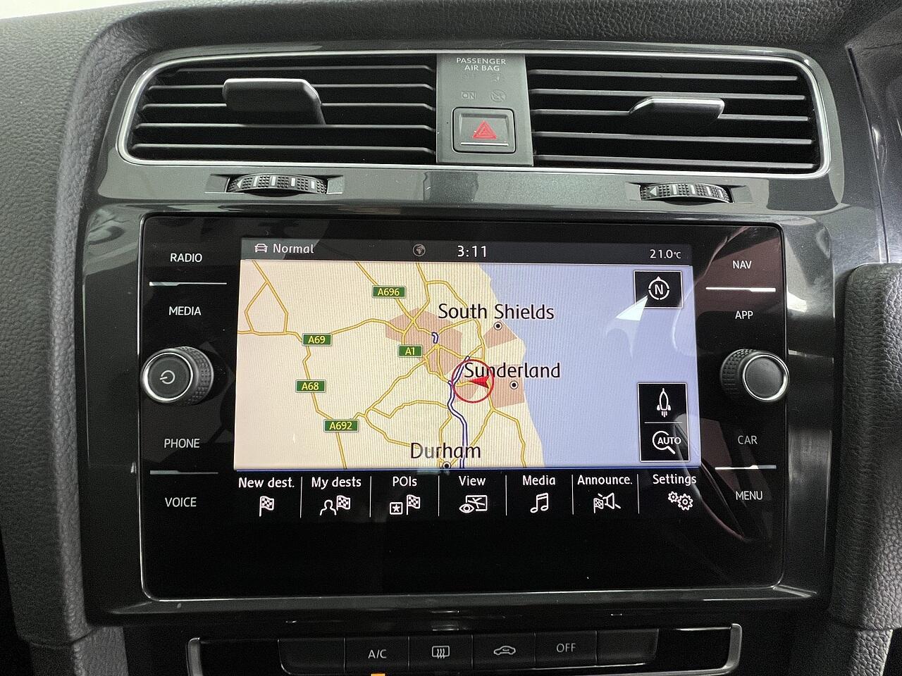 Volkswagen Golf view 10