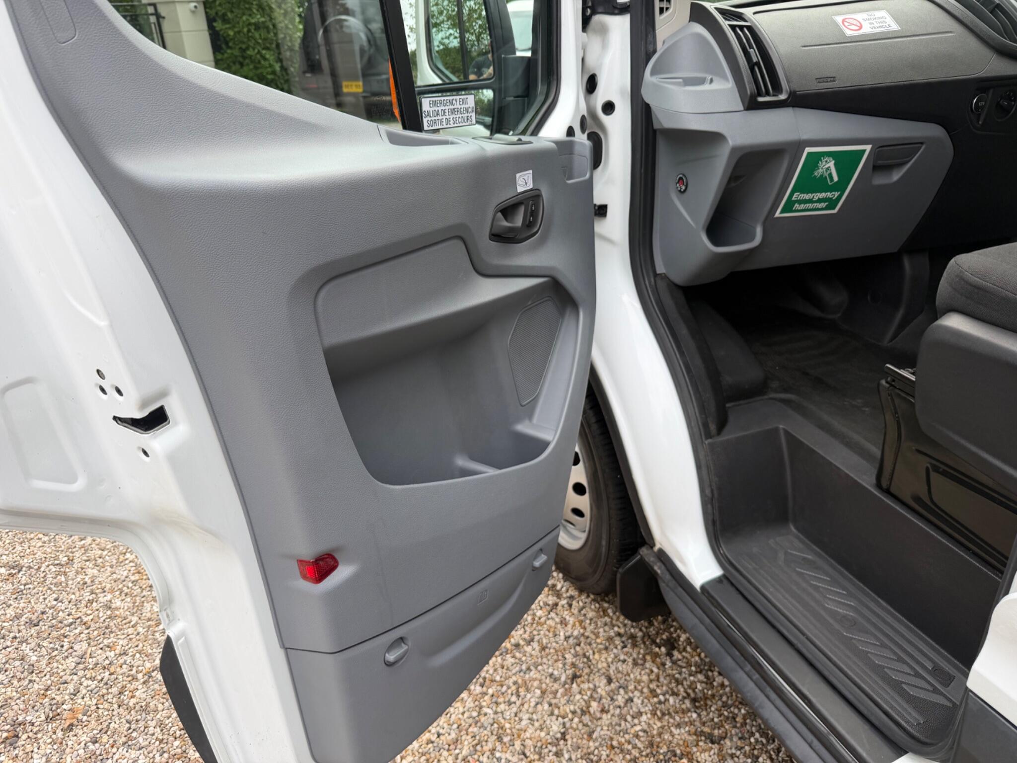 Ford Transit view 40