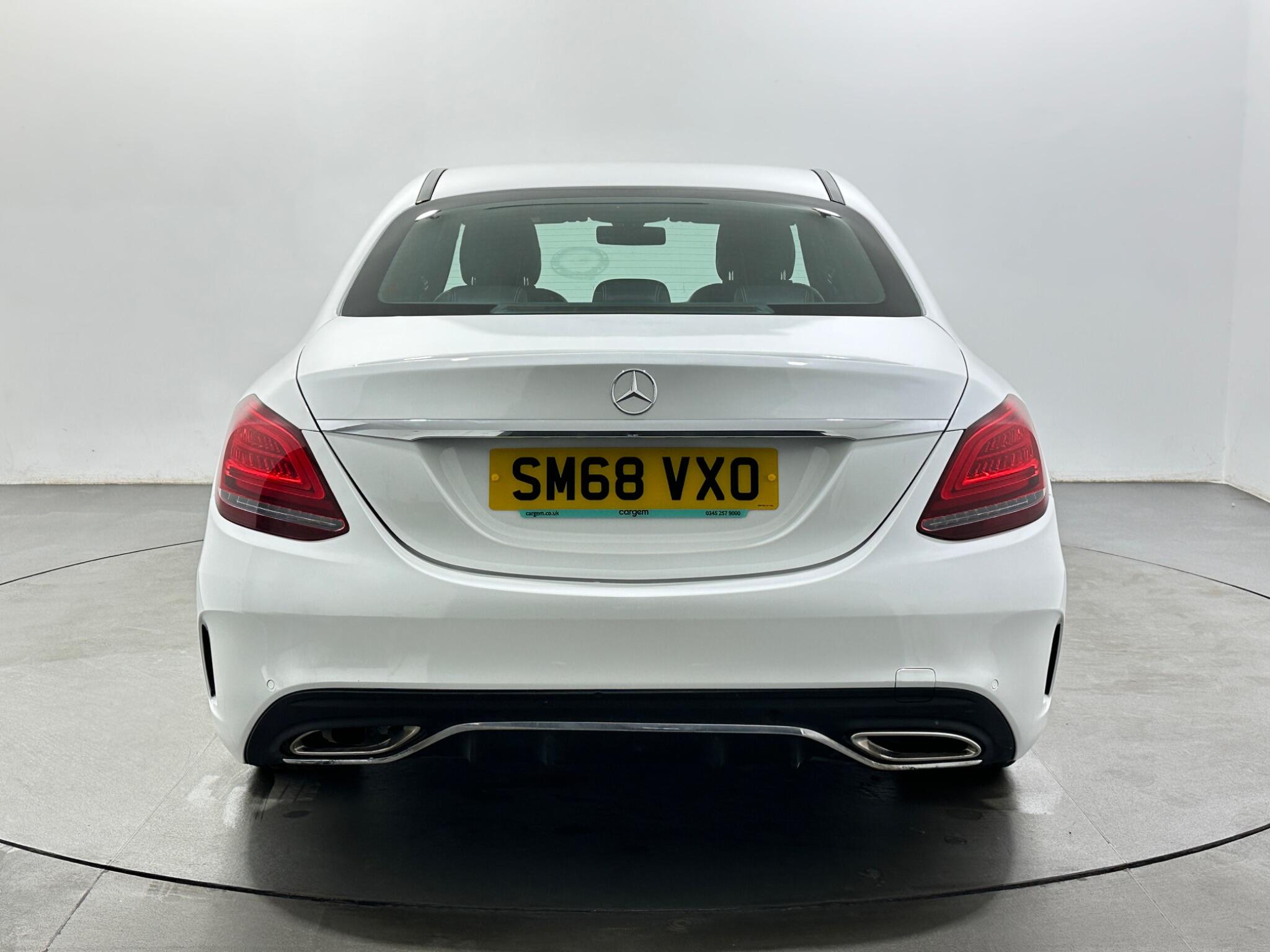 Mercedes-Benz C Class view 7
