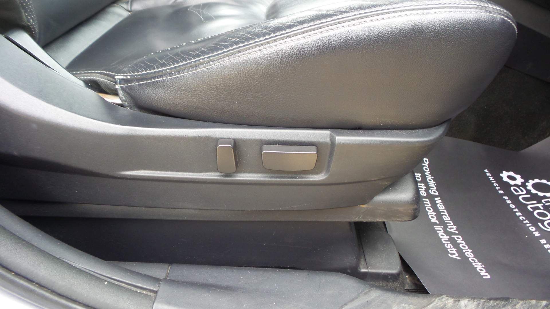 Mitsubishi Outlander view 18