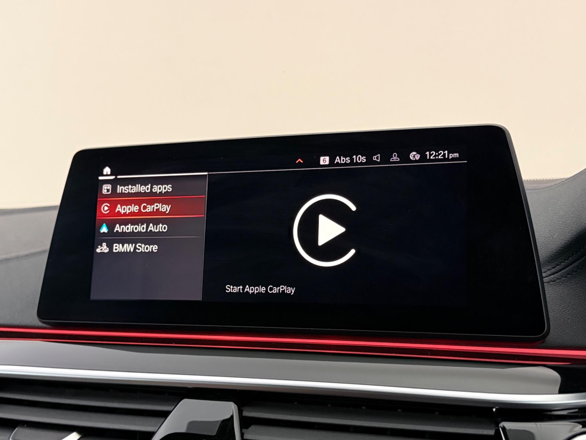 BMW 5 Series view 26