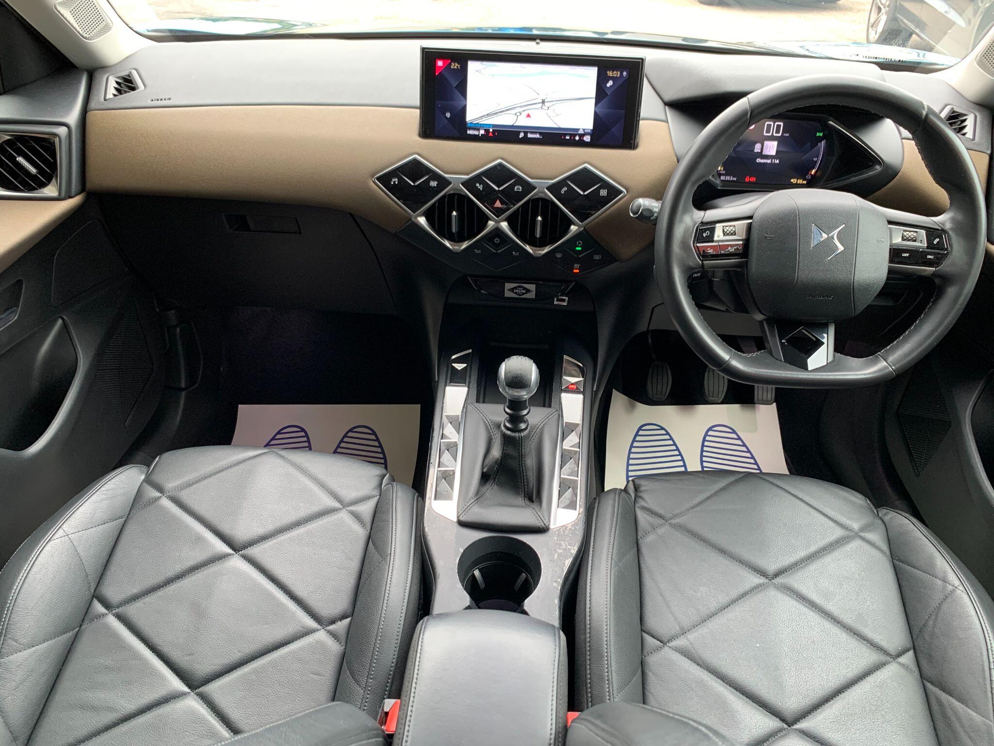 DS Automobiles DS 3 Crossback view 15