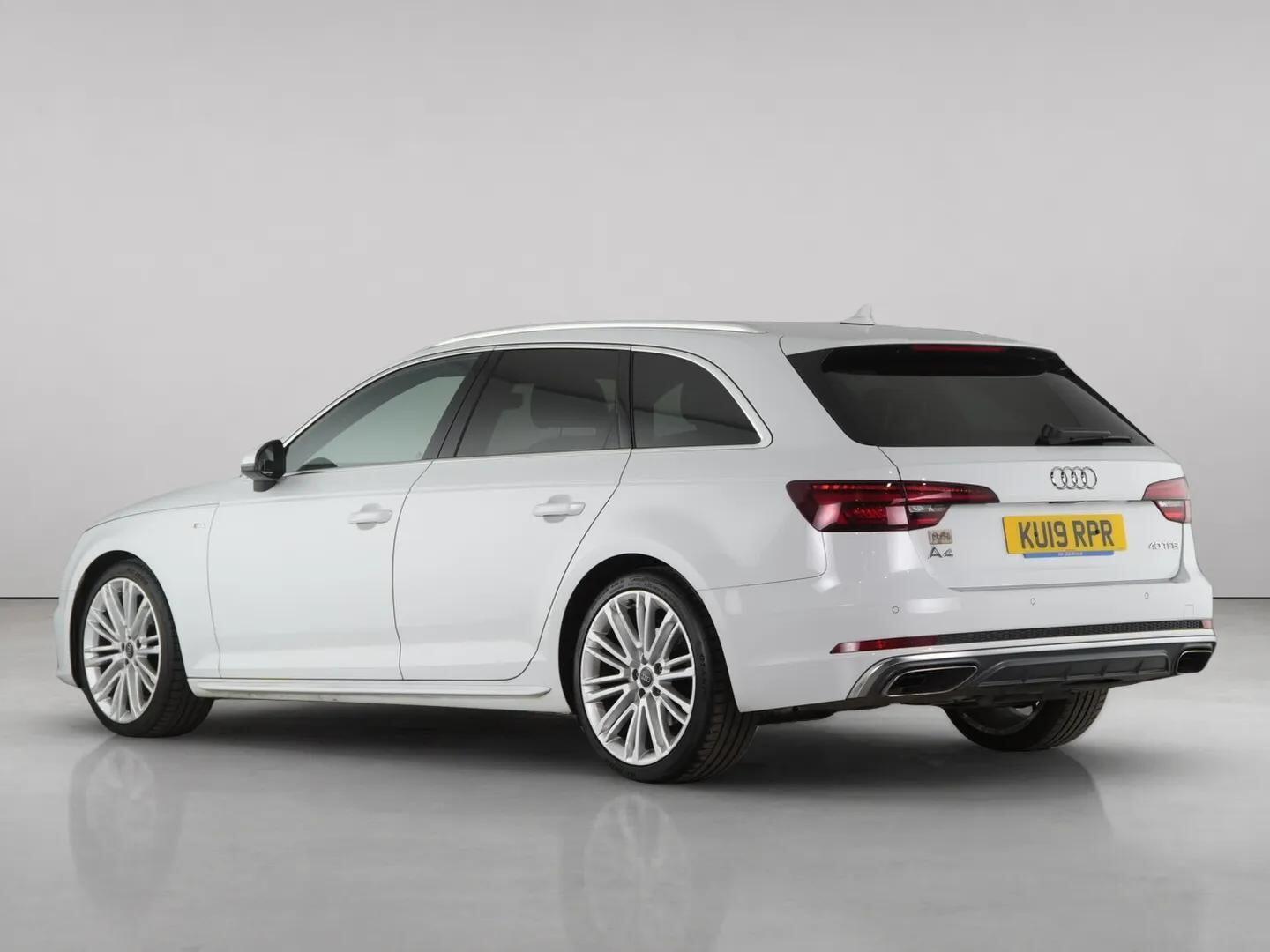 Audi A4 view 6