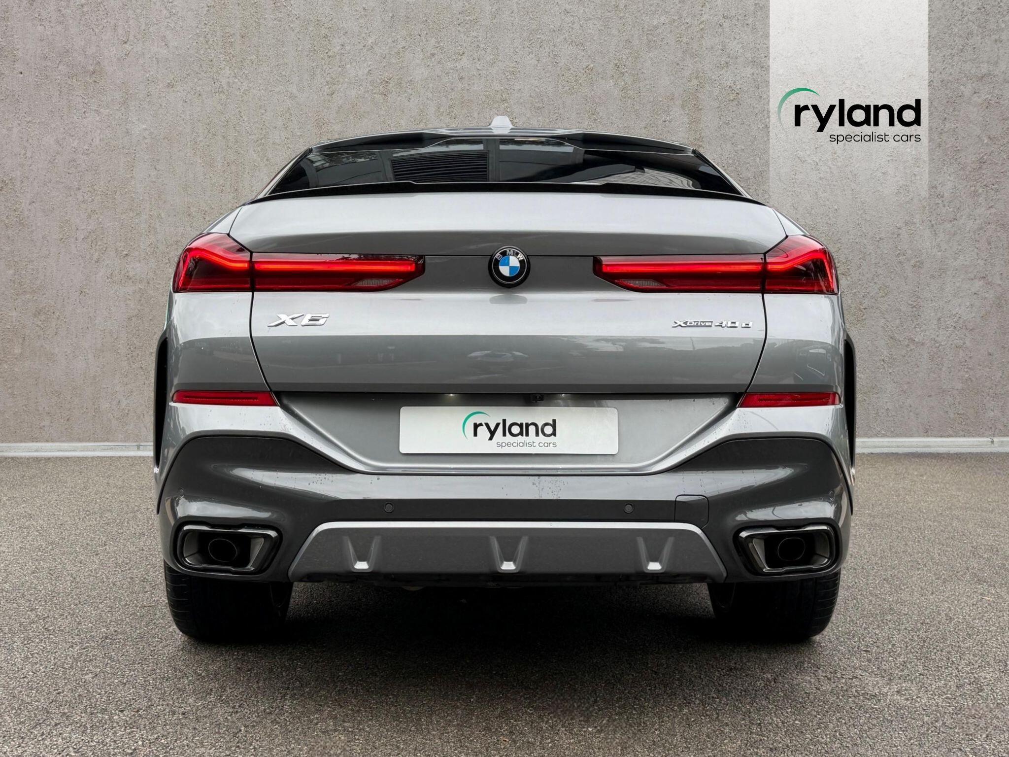 BMW X6 view 6
