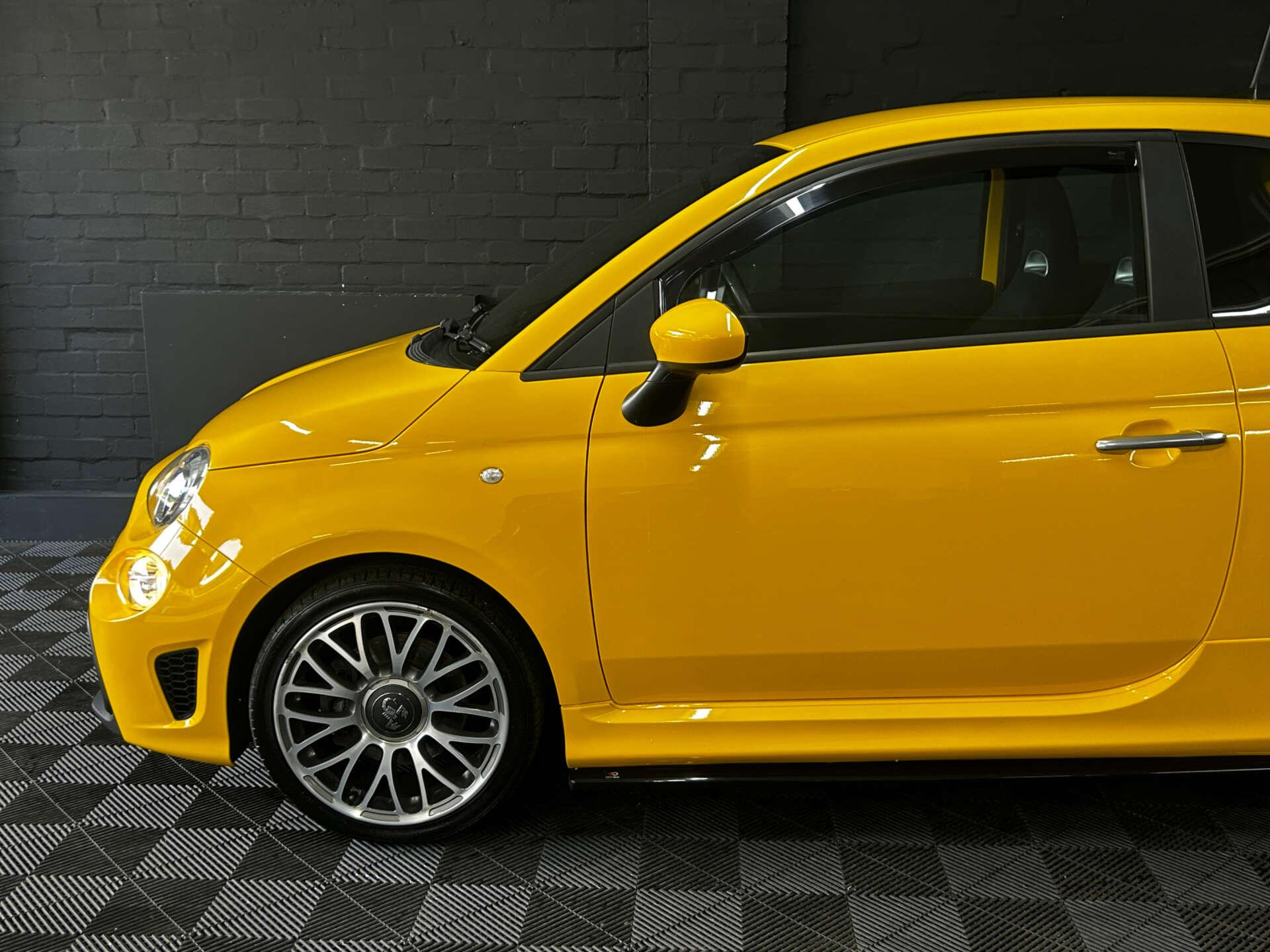 Abarth 595 view 14