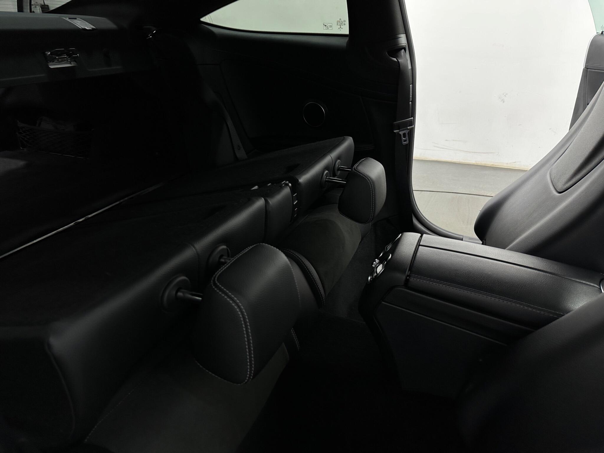 Mercedes-Benz C-Class view 44