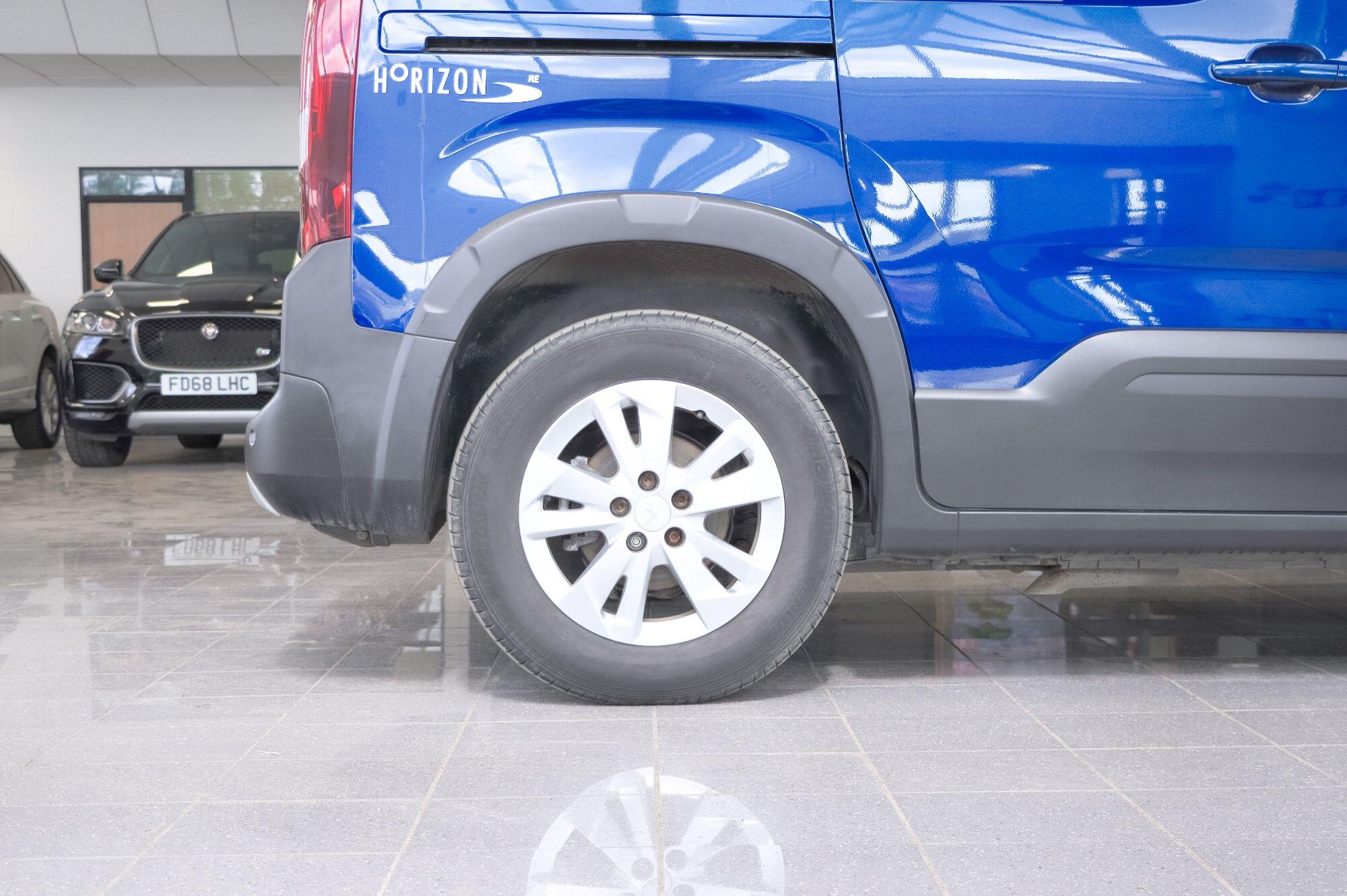 Peugeot Rifter view 7