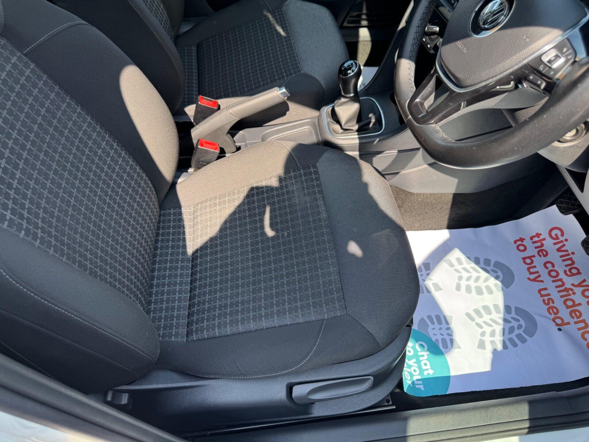Volkswagen Polo view 27
