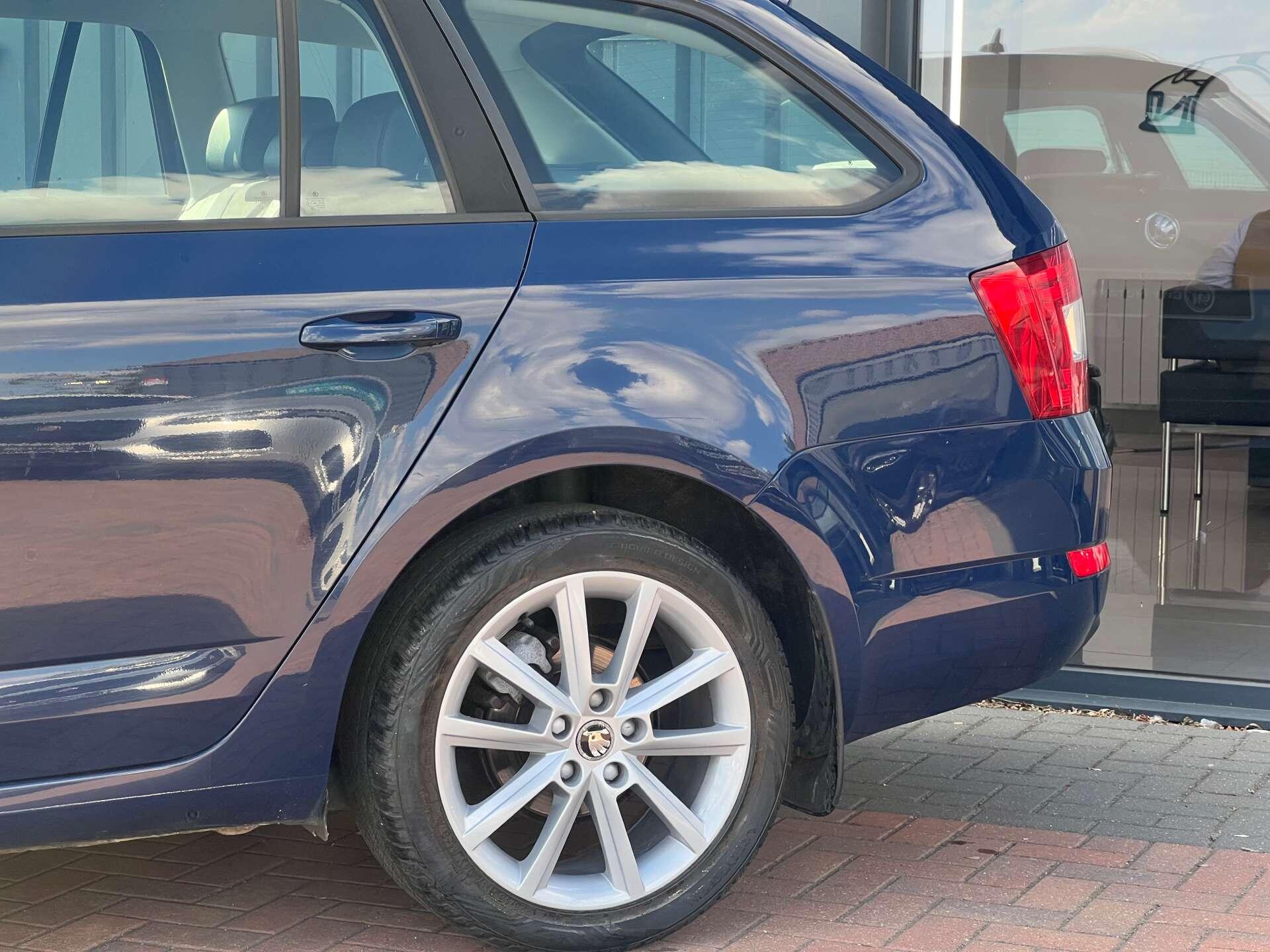 Skoda Octavia view 44