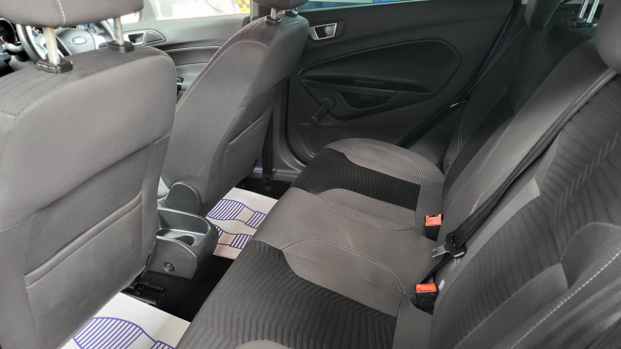 Ford Fiesta view 18