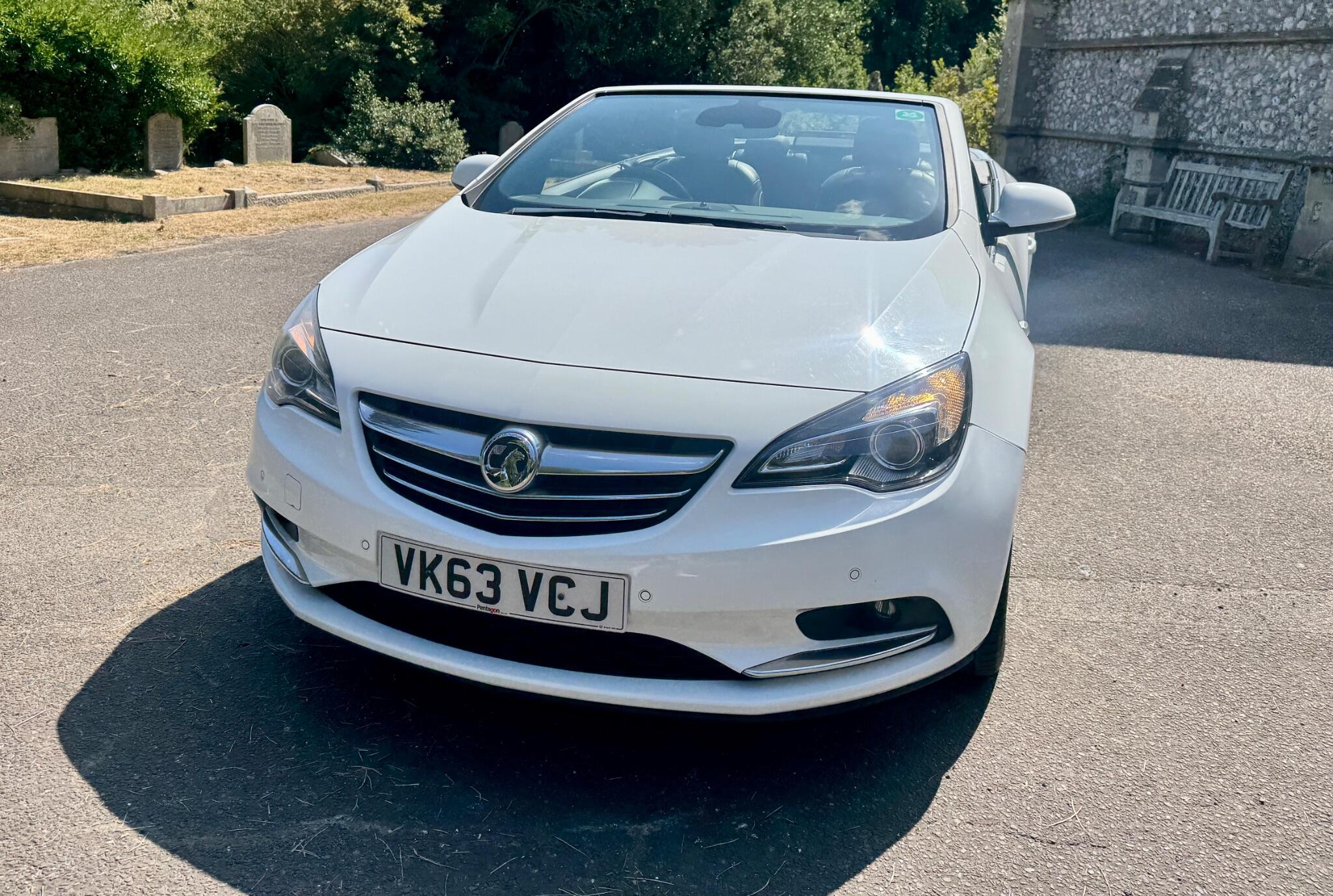 Vauxhall Cascada view 2
