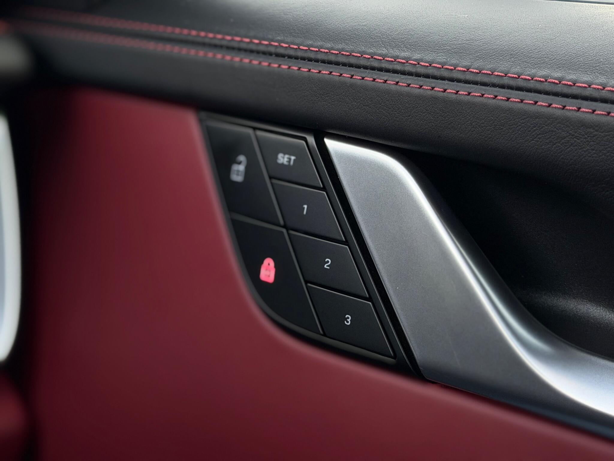 Porsche 911 view 41
