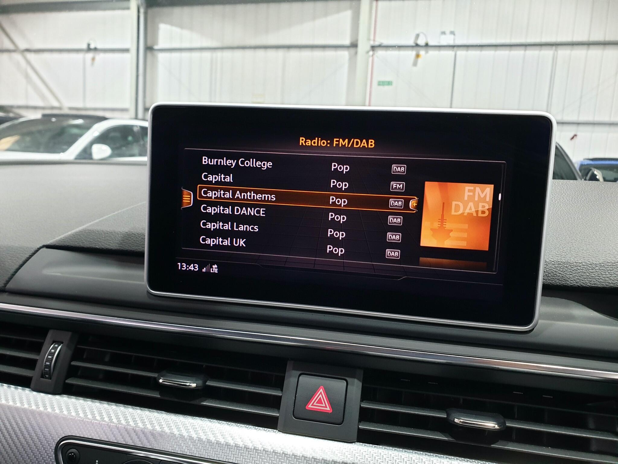 Audi RS4 view 77