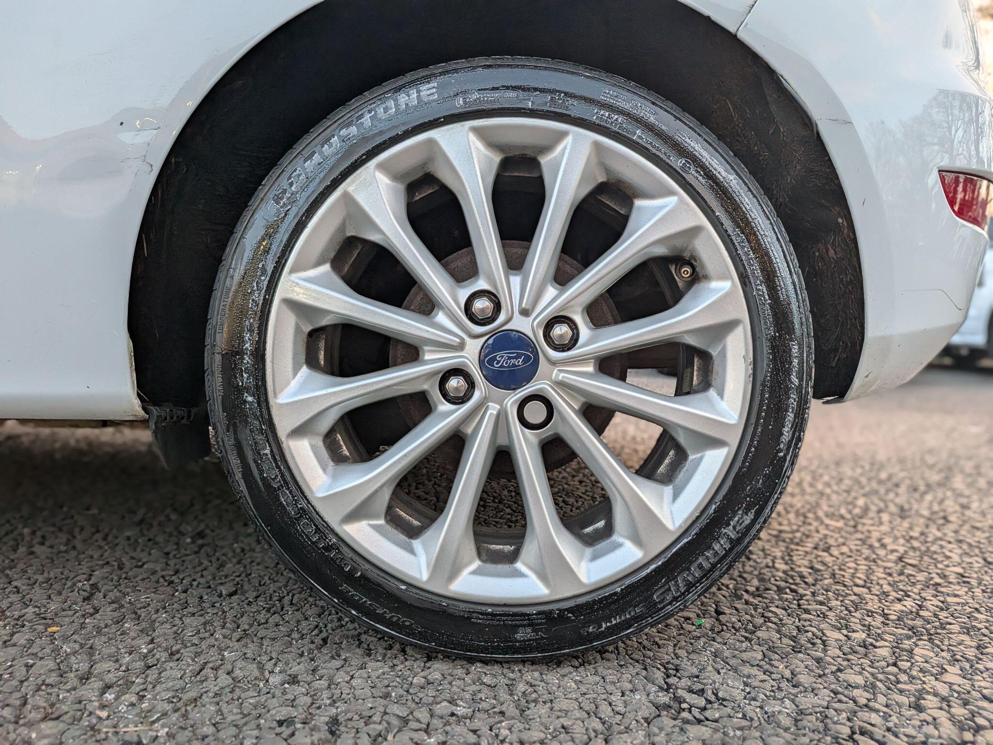 Ford Fiesta view 17