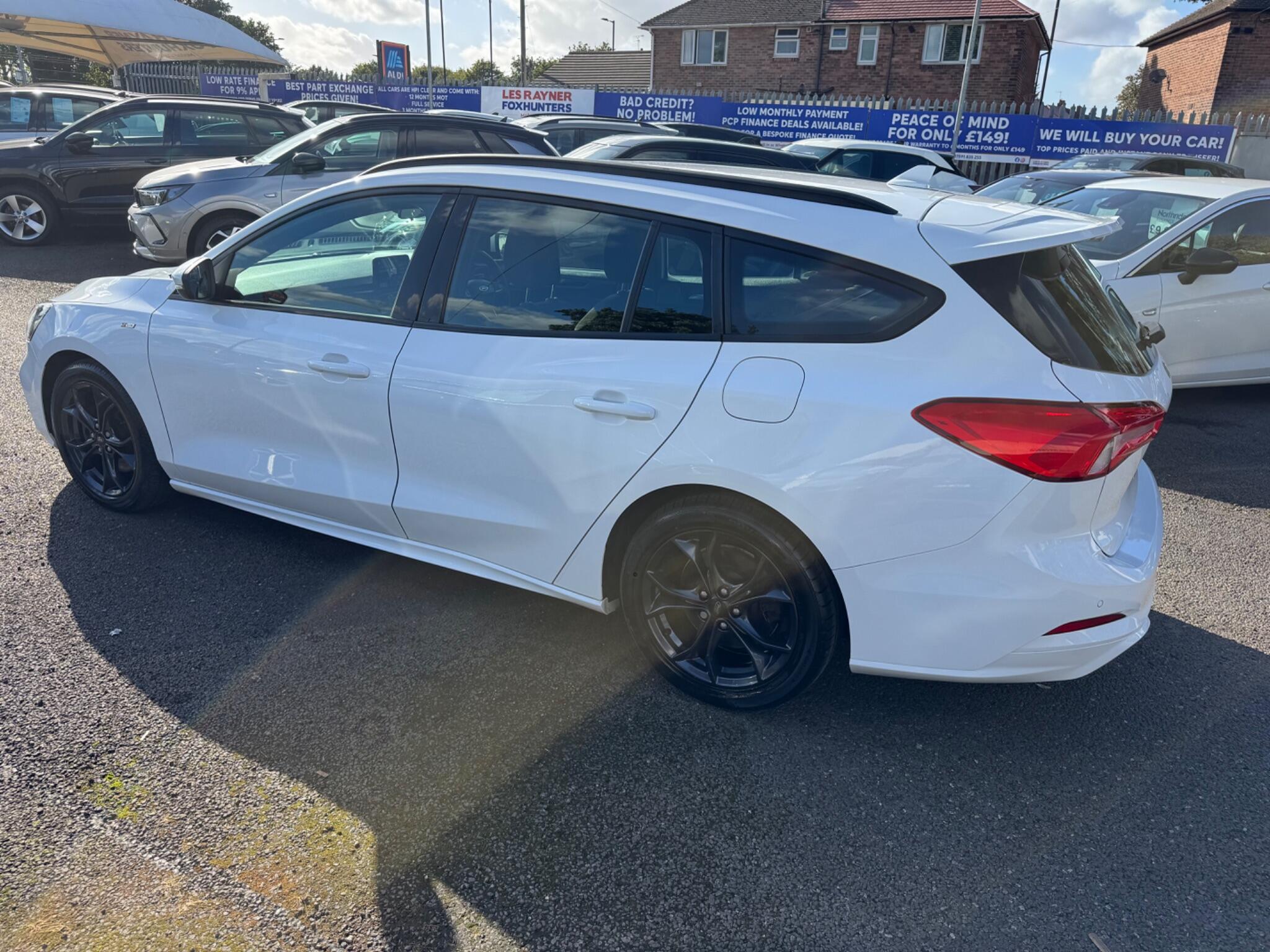 Ford Focus view 11