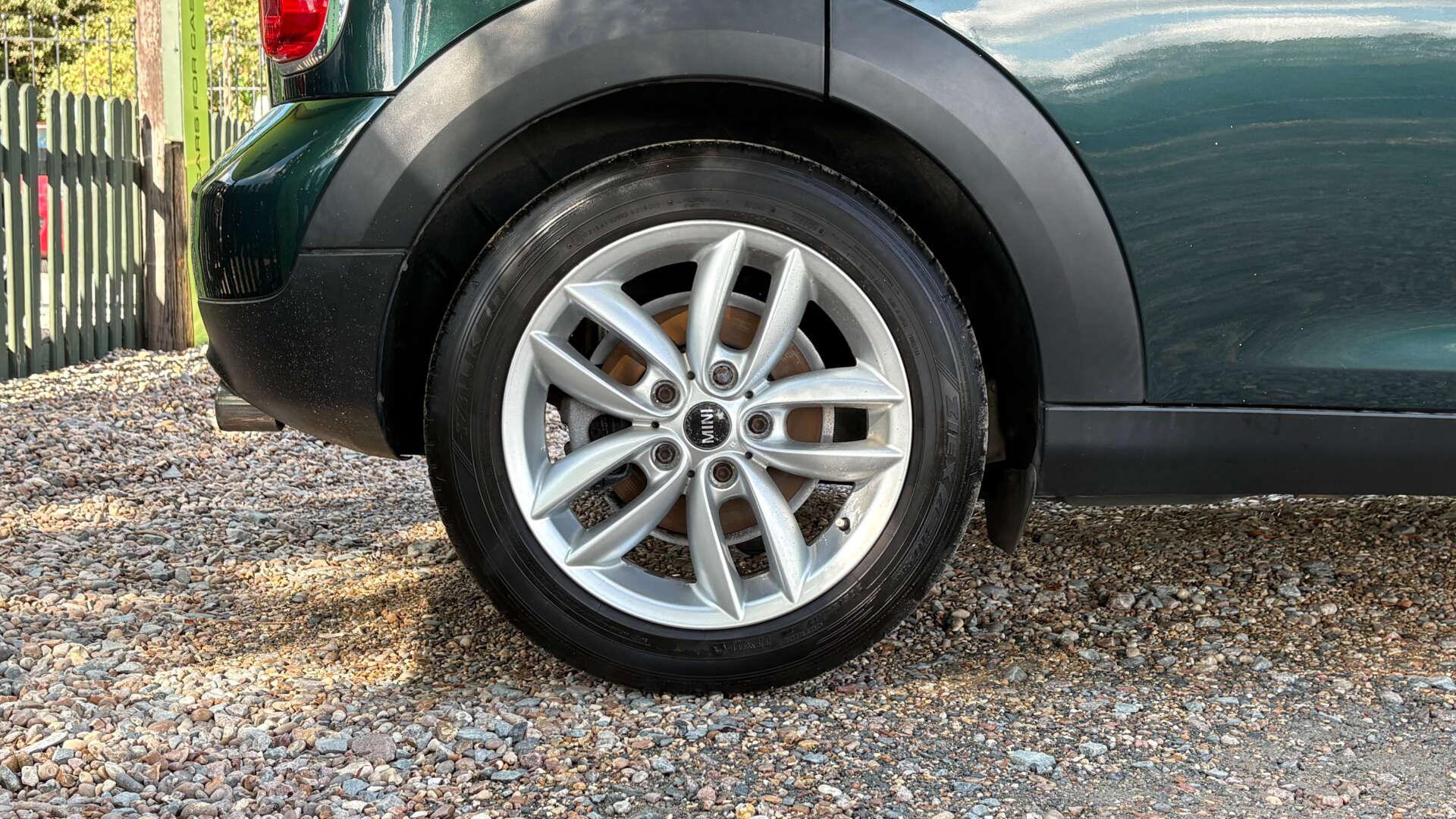 Mini Countryman view 28