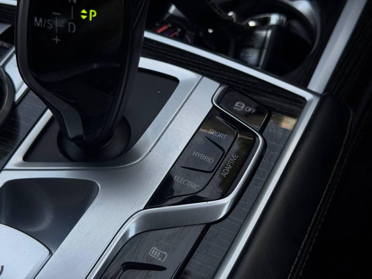 BMW 7 Series view 69