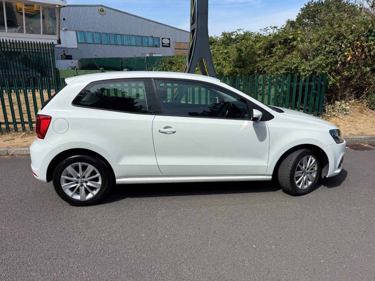 Volkswagen Polo view 15