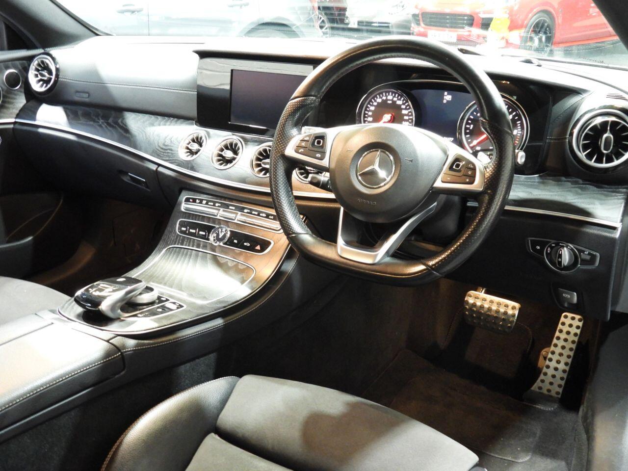 Mercedes-Benz E-Class view 19