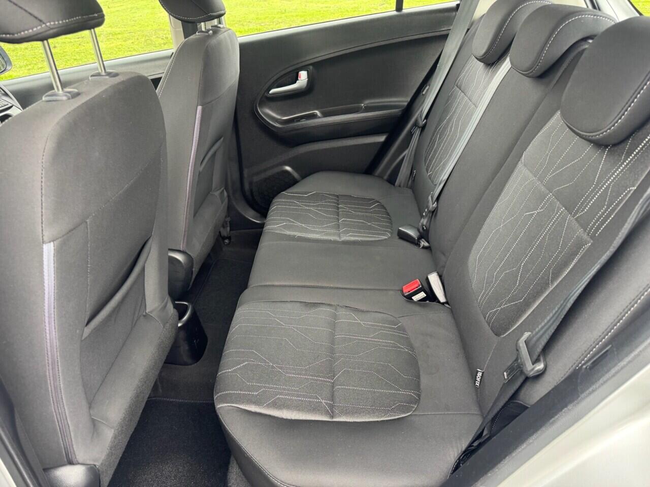 Kia Picanto view 16