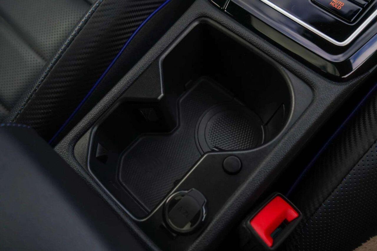 Volkswagen Golf view 40