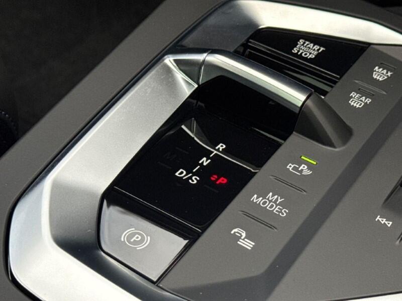 BMW 1 Series view 35