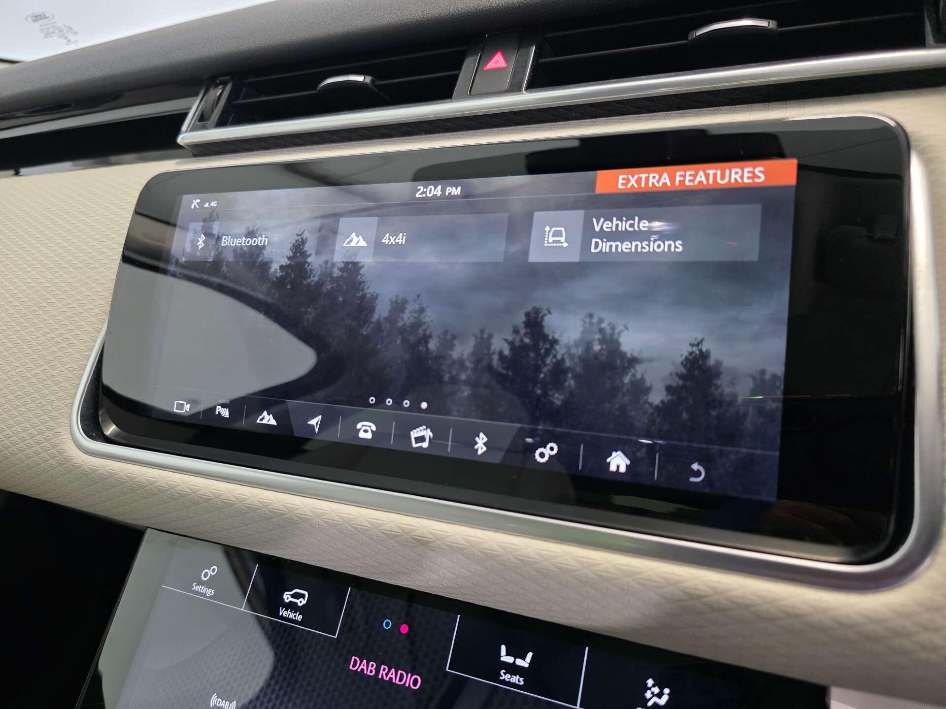 Land Rover Range Rover Velar view 45