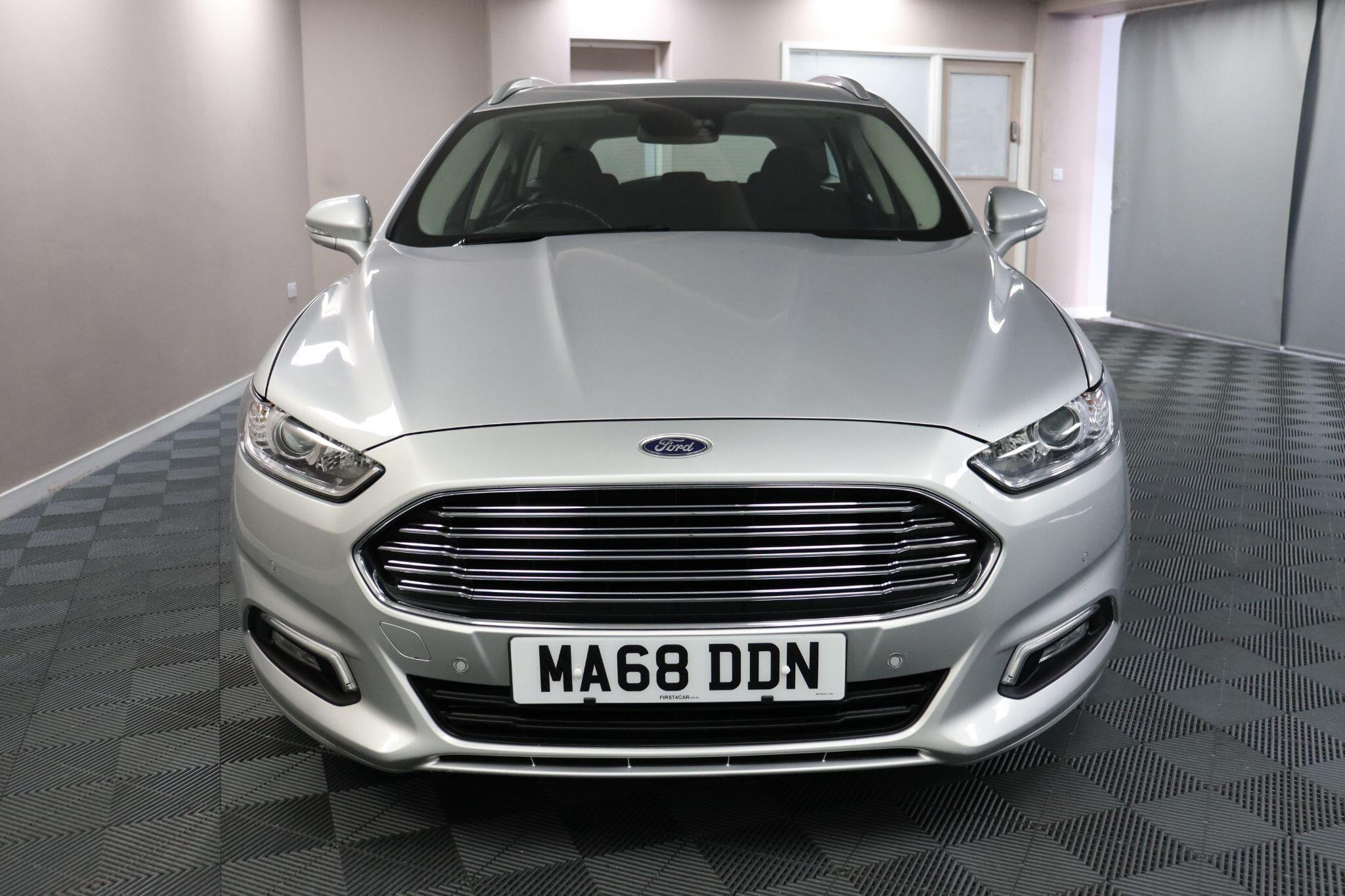 Ford Mondeo view 2