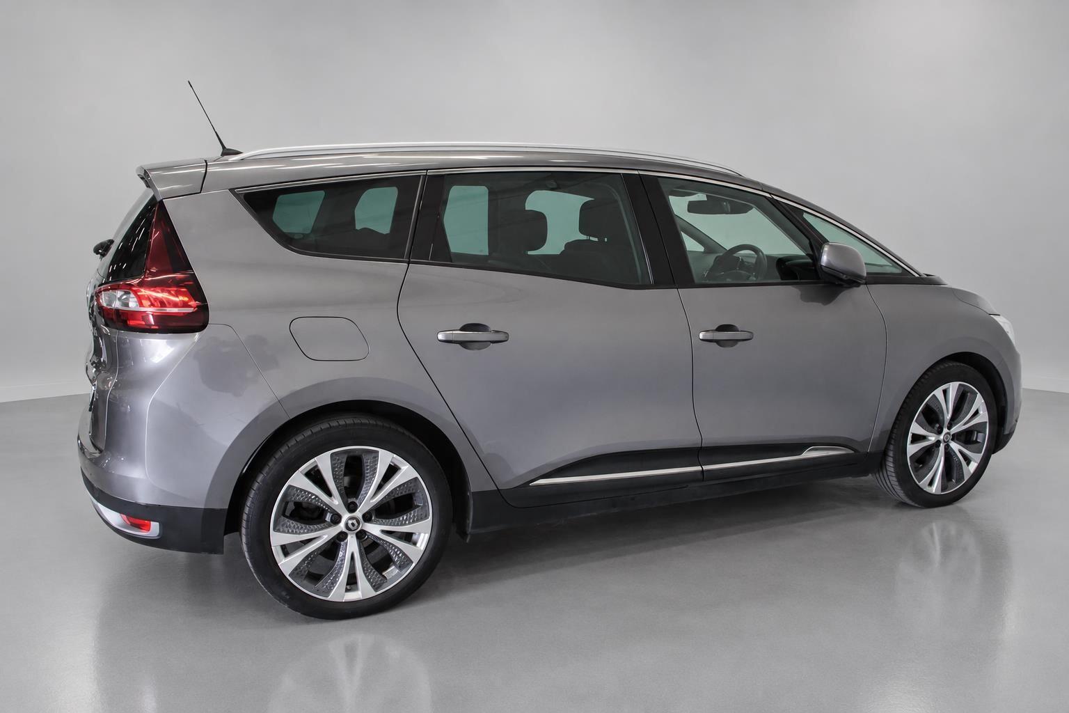 Renault Grand Scenic view 11