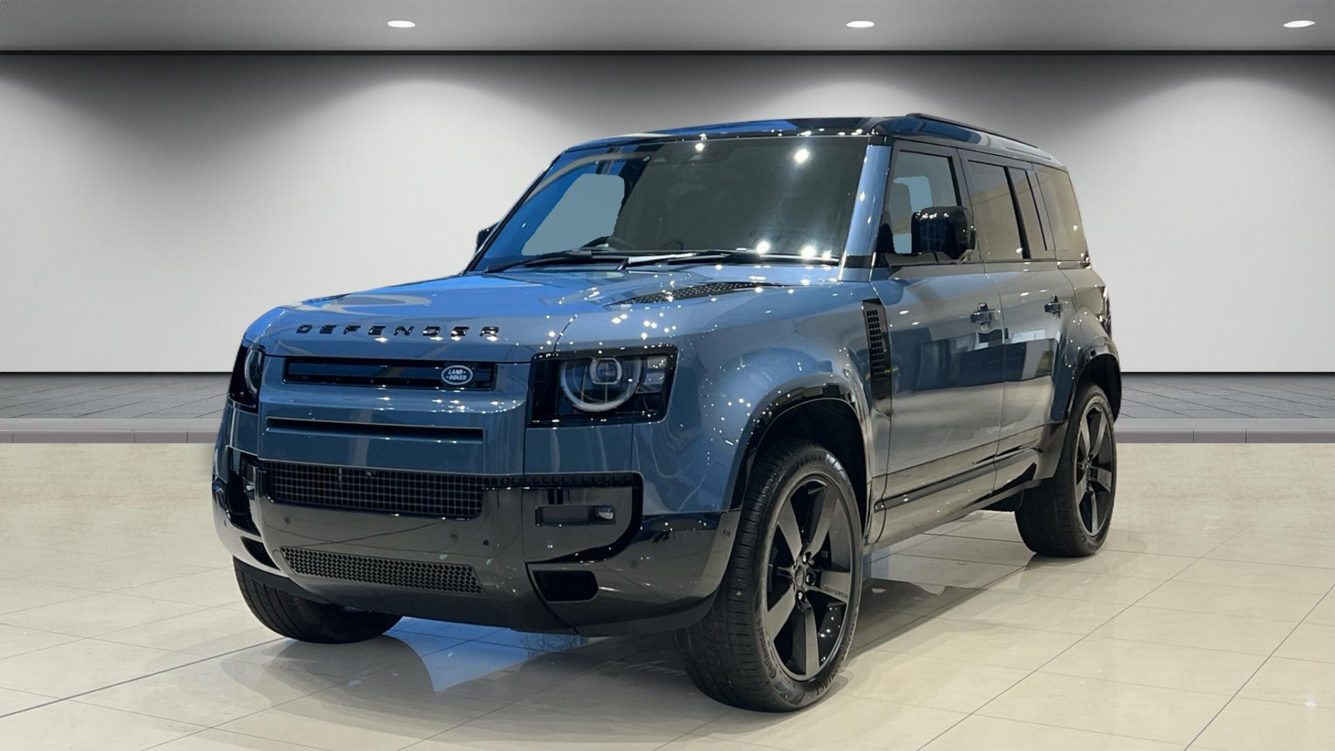 Land Rover Defender view 7