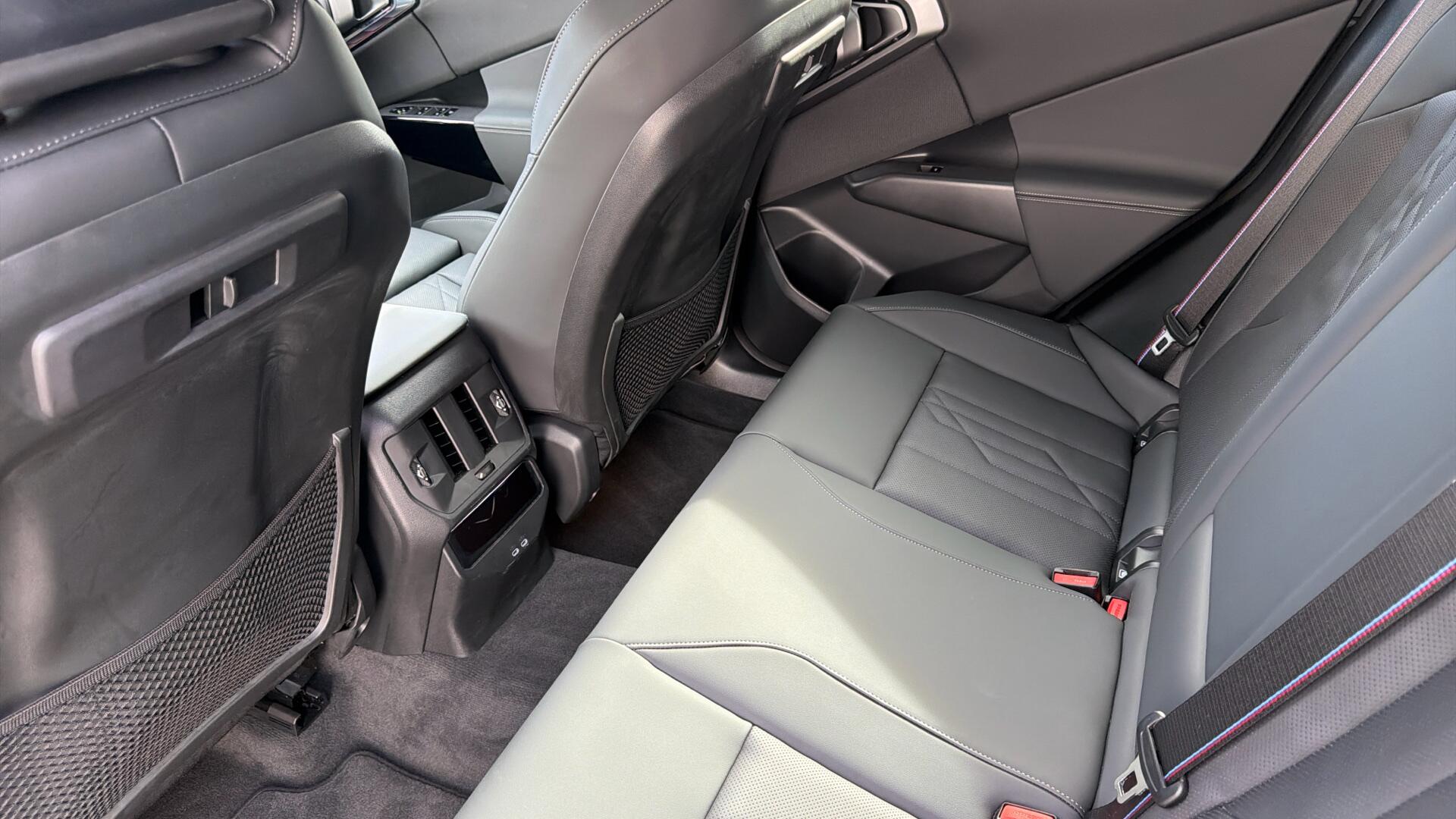 BMW X3 view 58