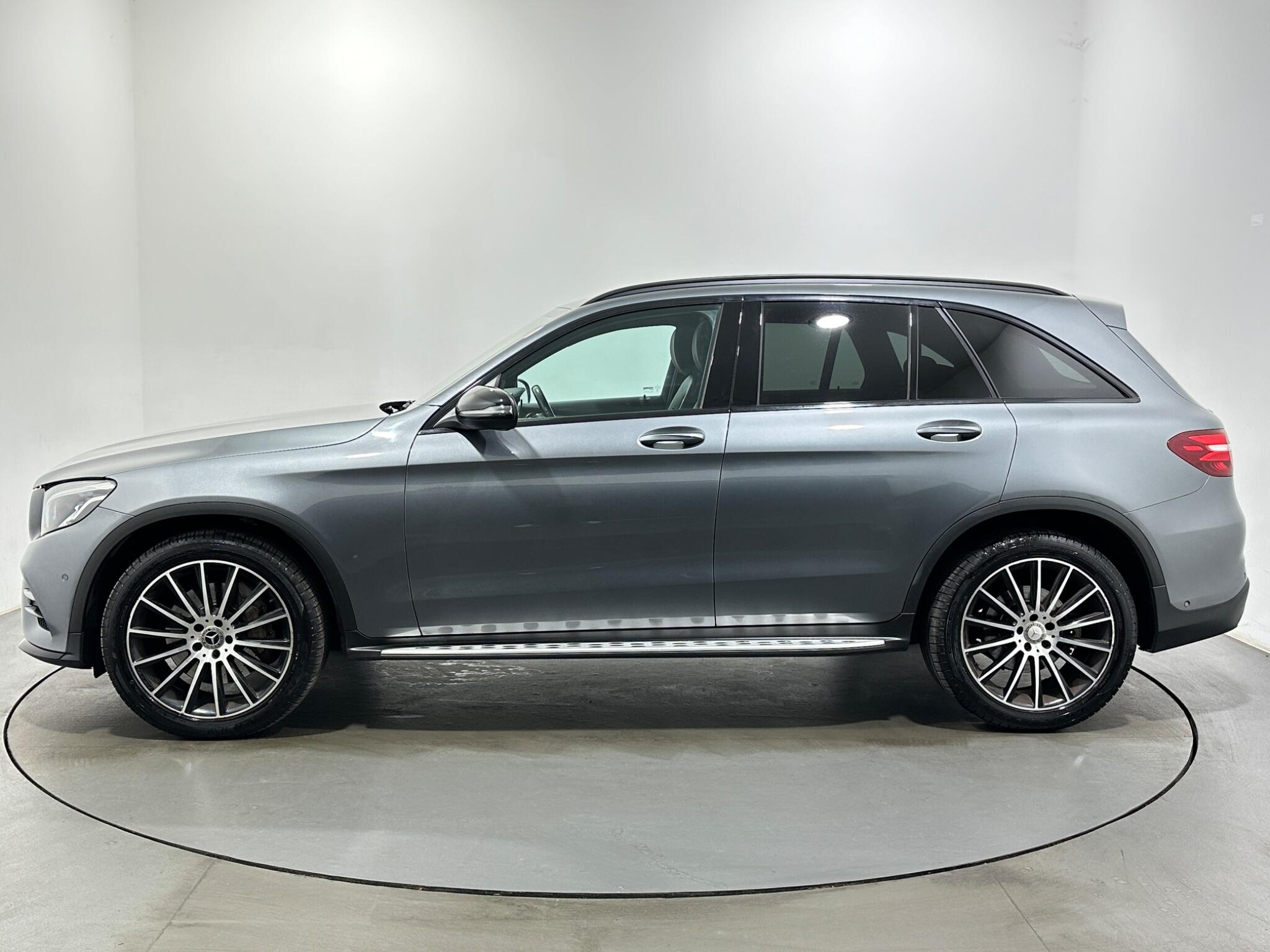 Mercedes-Benz GLC view 5