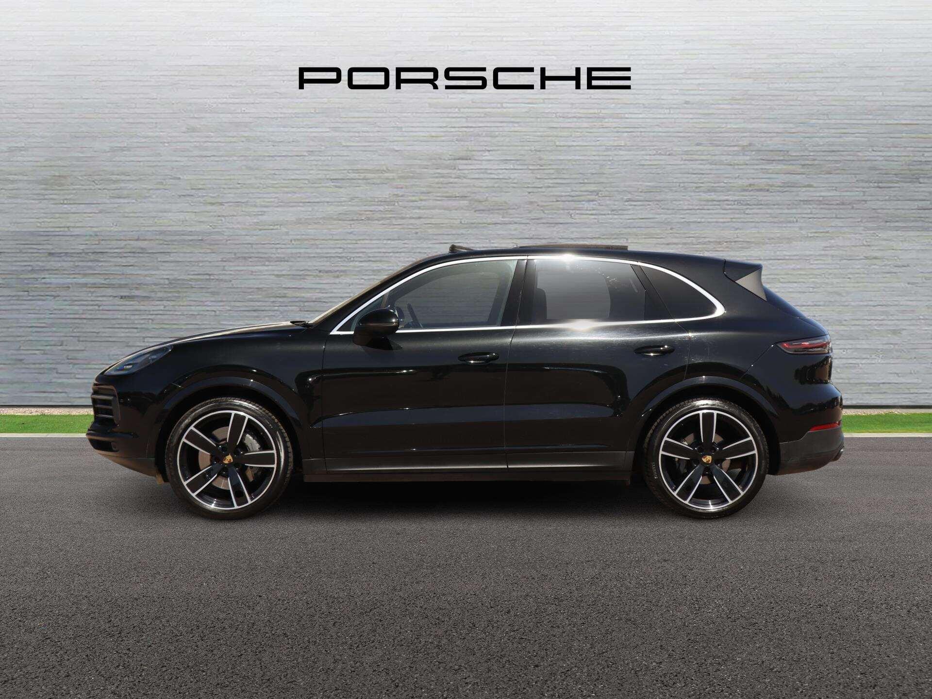 Porsche Cayenne view 6