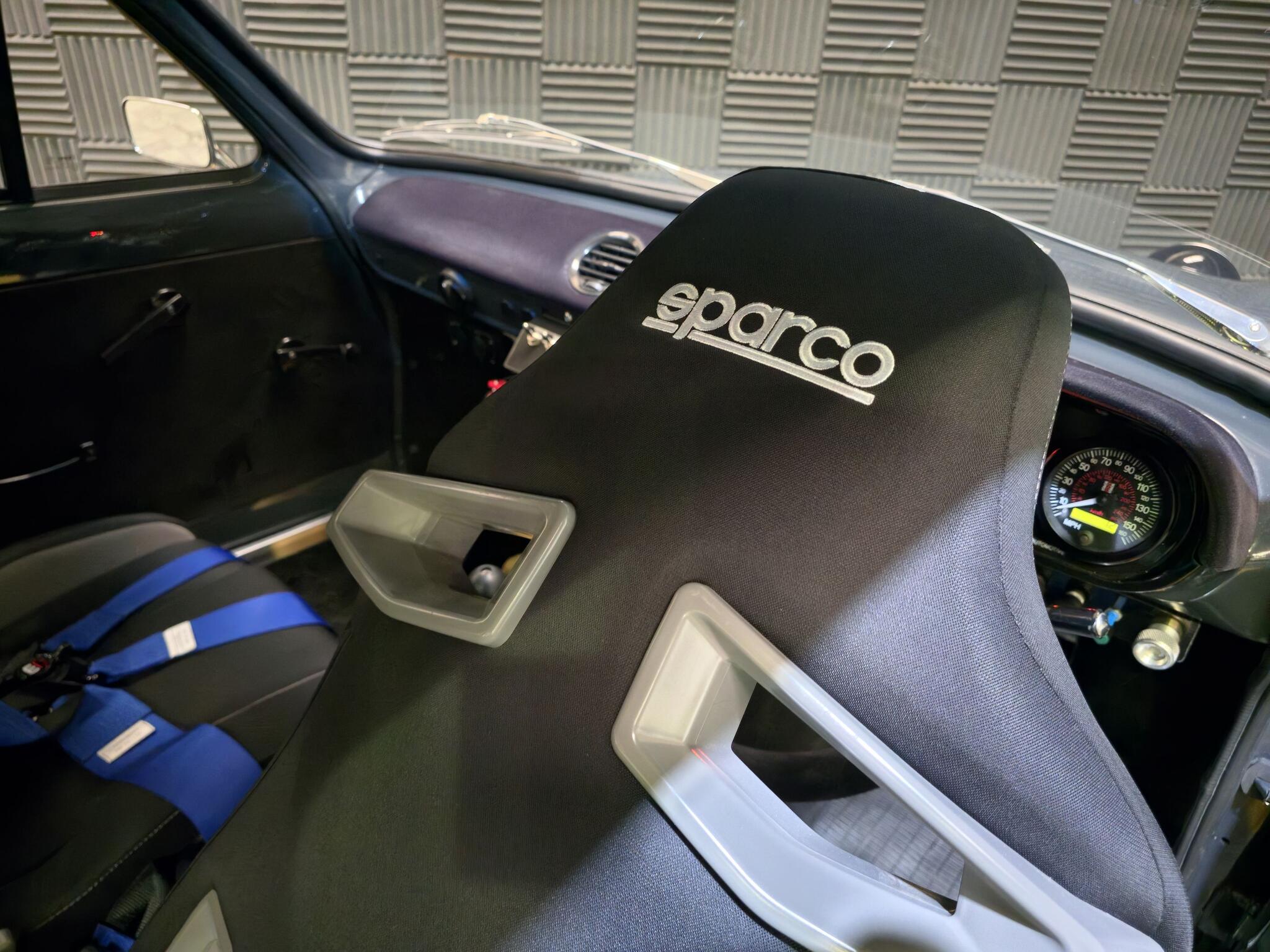 Ford Escort view 20
