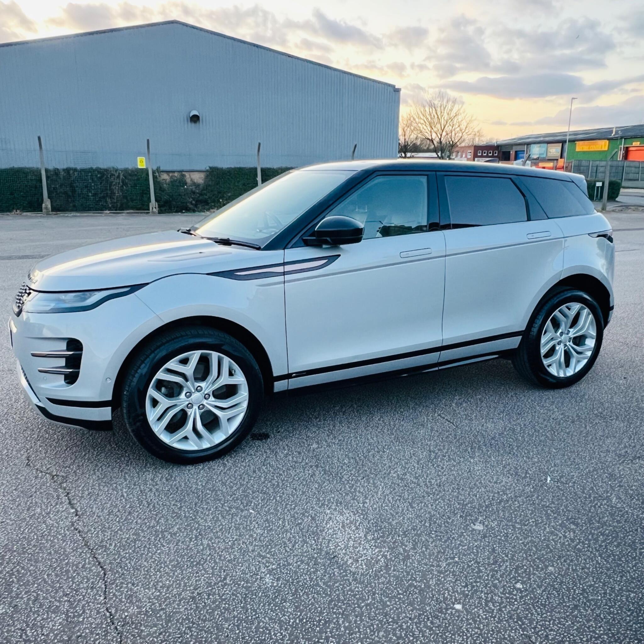 Land Rover Range Rover Evoque view 40
